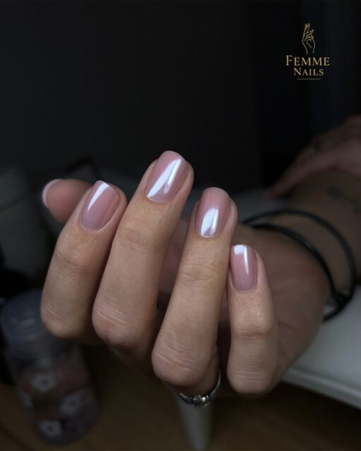 Ešte tieto krásne nechtíky z minulého týždňa✨ 
Builder Gel Lesya a chromový prášok 🥰  #nechty #gelovenechty #manikura #nails #handlova